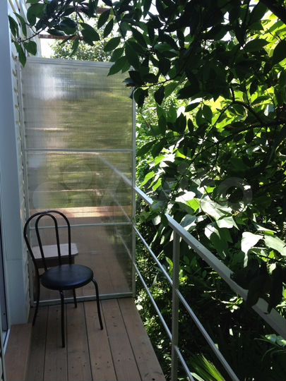 Комната 18 м² в 8-к., 2/2 эт.