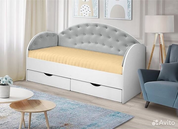 Кровать диван с ящиками для малыша