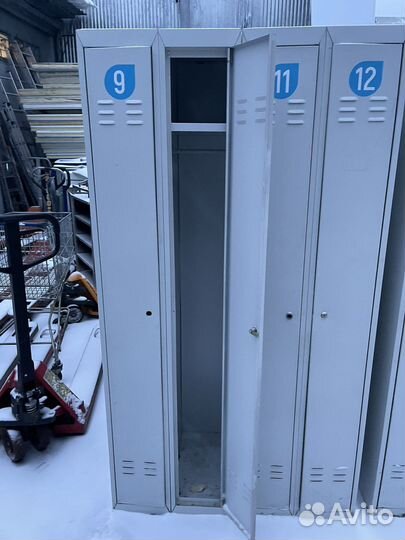 Шкафы для раздевалки