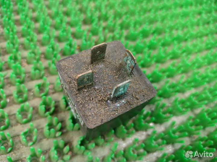 Реле Volkswagen Passat B3 AAA 1993