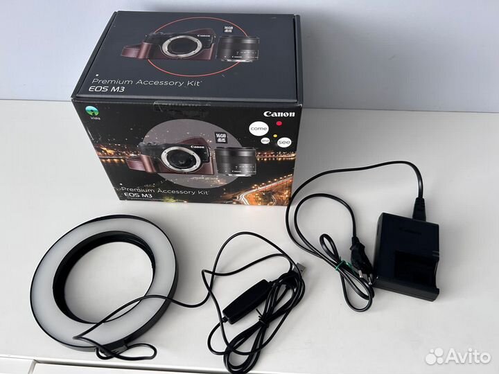 Фотокамера canon M3 Kit