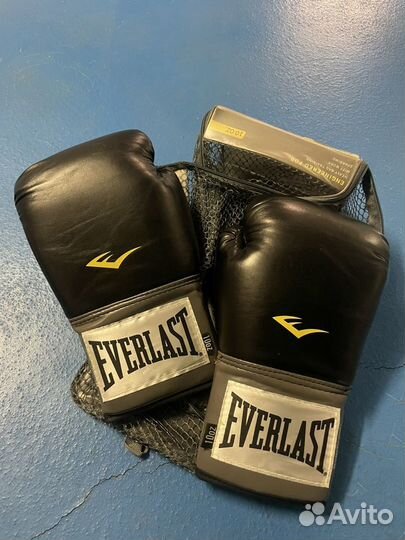 Боксерские перчатки Everlast PU Pro Style