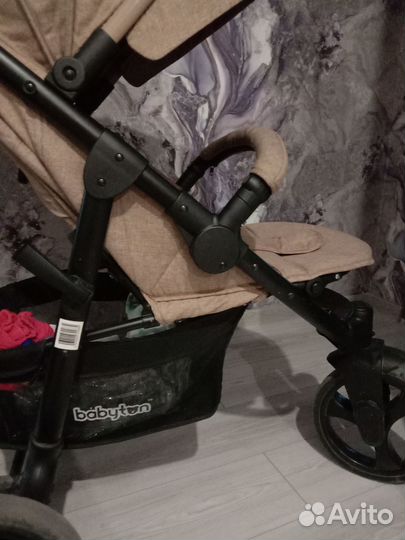 Прогулочная коляска