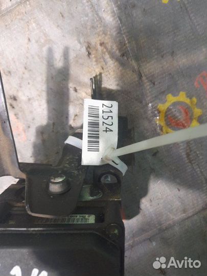 Блок ABS Nissan Tiida