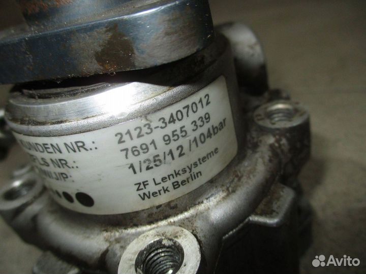 Насос гидроусилителя VW Passat (B5)