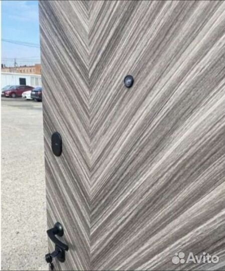 Дверь входная