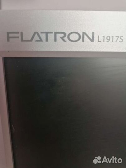 Монитор LG flatron e 1942