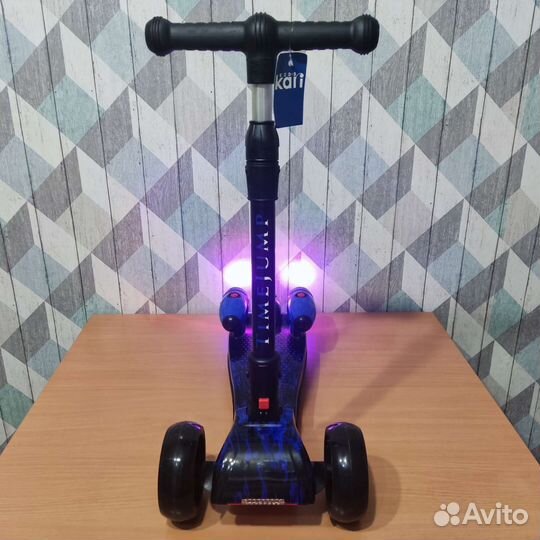 Самокат детский новый