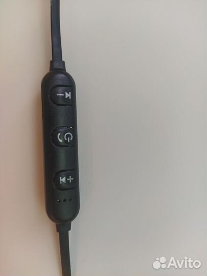 Bluetooth гарнитура наушники
