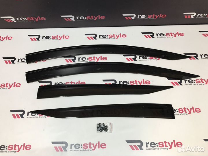 Ветровики Toyota Prius 50 H147