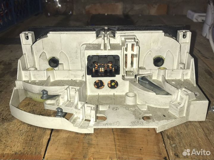 Блок управления отопителем пассат б5