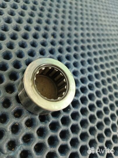 Suzuki GSX-R750 R731 подшипник приводного вала