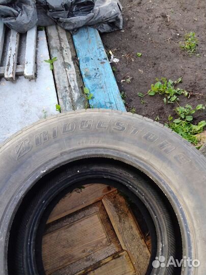 Bridgestone Dueler H/T 225/70 R16