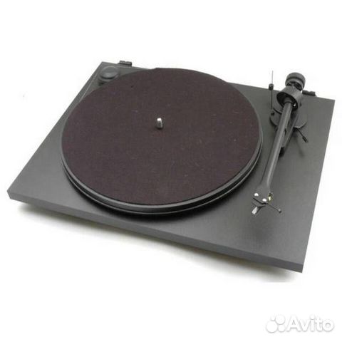 Виниловый проигрыватель Pro-Ject Essential II