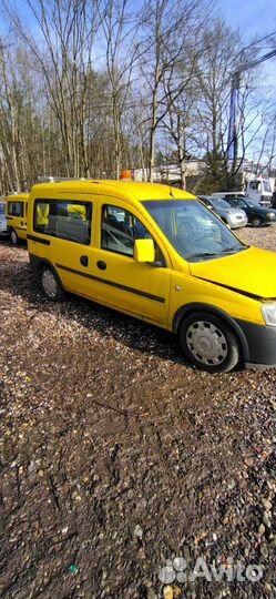 Бачок расширительный Opel Combo C (2001-2011)