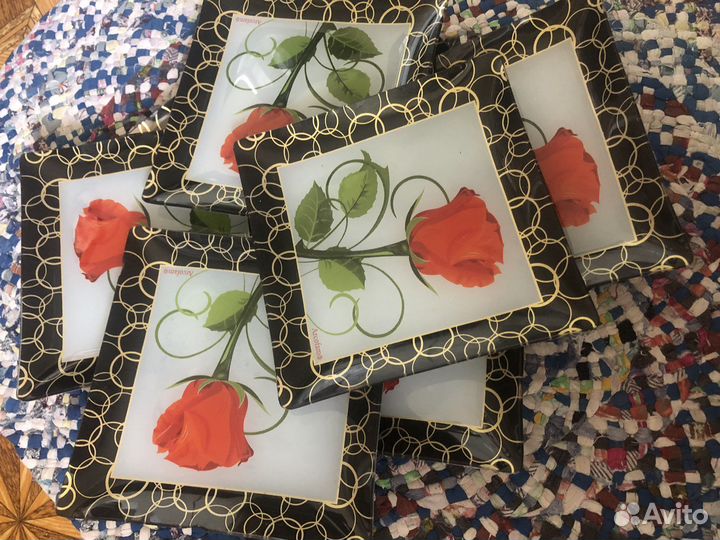 Поднос большой и 5 тарелок