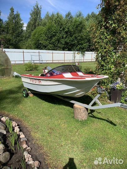 Катер спортивный
