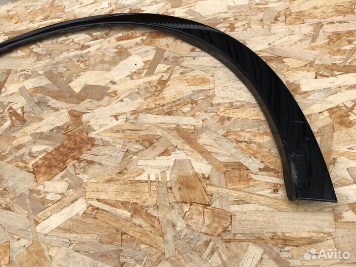 Накладка крыла переднего правого Audi Q7 4M