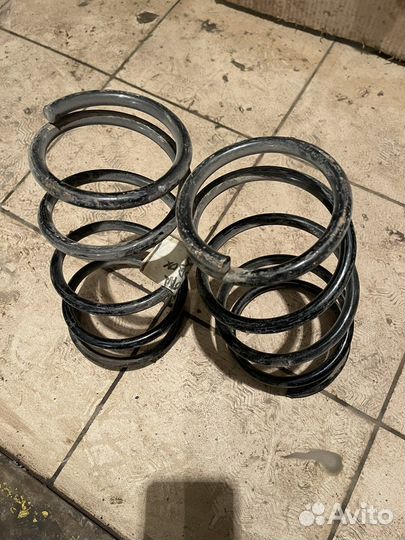 Задние пружины на toyota probox