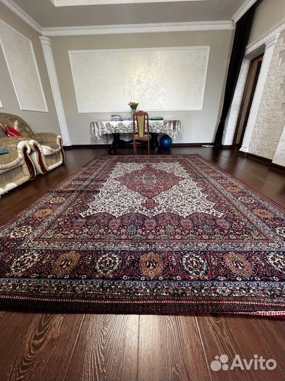 Ковер бу шерстяной