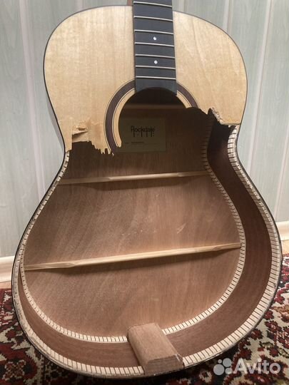 Акустические гитары на ремонт