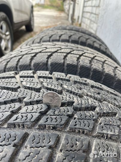 Toyo Observe 934 235/65 R17