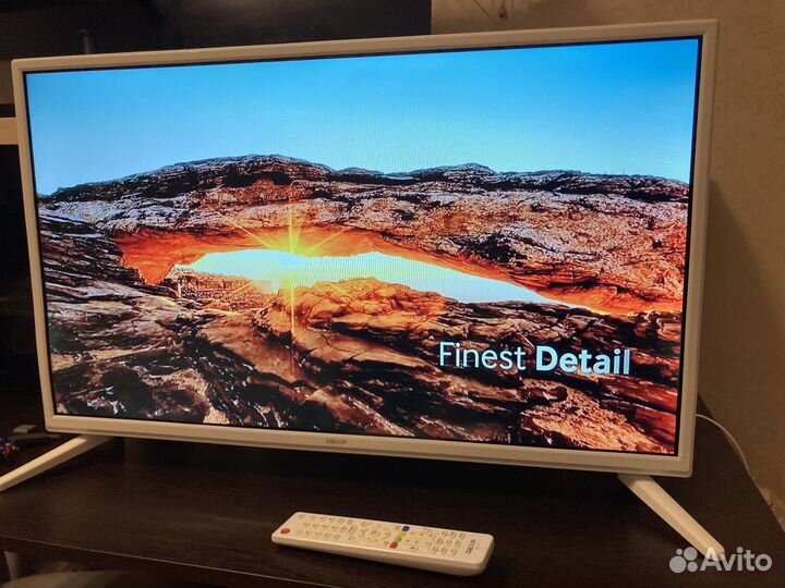 Телевизор Dexp 32 дюйма HD 20 каналов