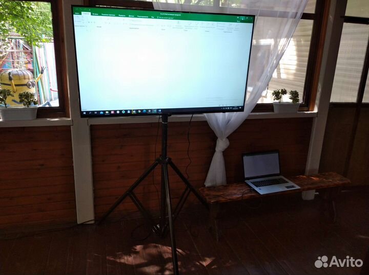 Аренда проектора и экрана