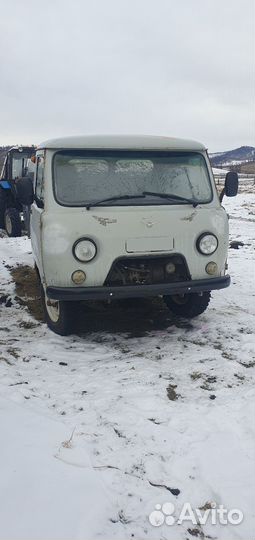 УАЗ 3303 бортовой, 2000