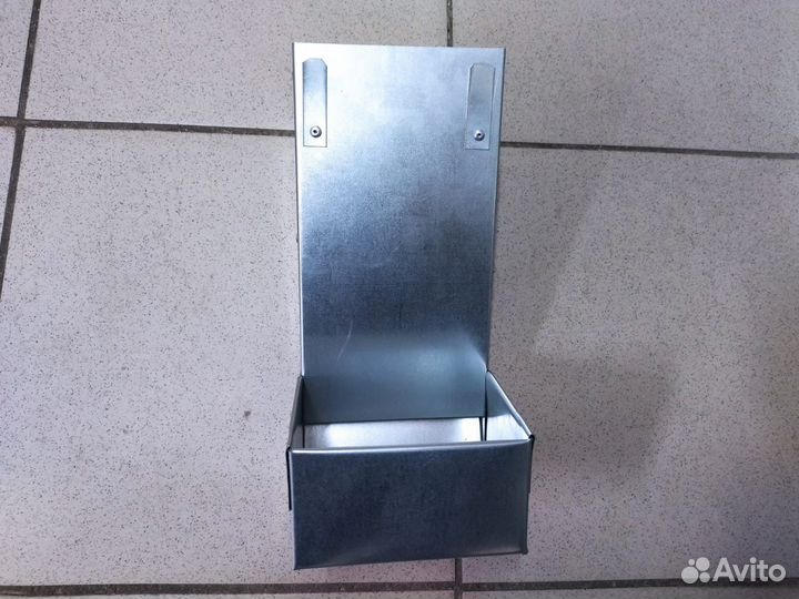 Кормушки бункерные для кроликов