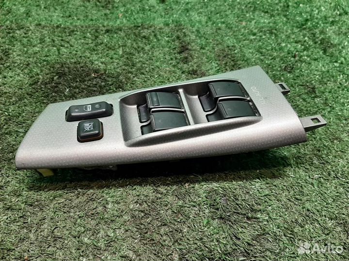 Блок управления стеклоподъемниками Toyota Corolla