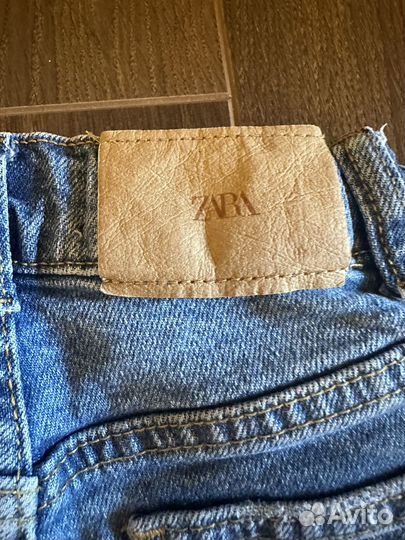 Джинсы Zara