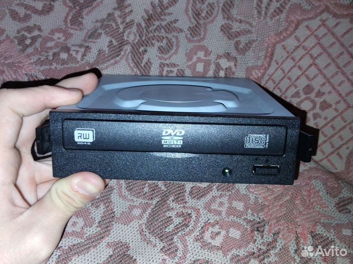 Продам дисковод ihas124-04
