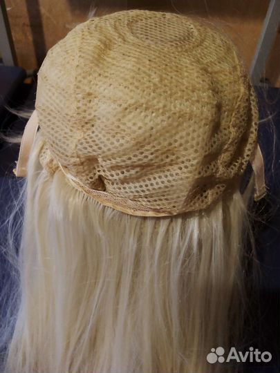 Парик из искусственных волос