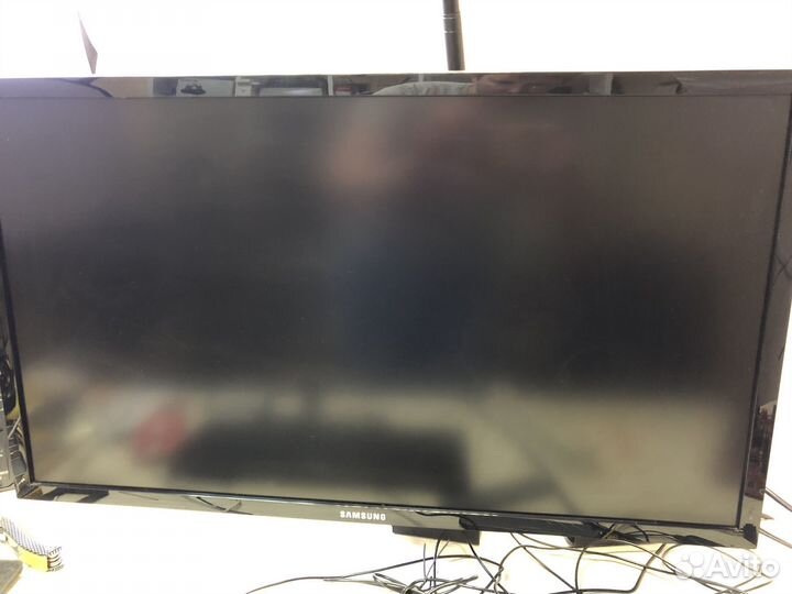 Монитор Samsung 4K u28e590d