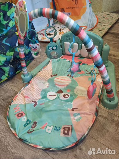 Развивающий коврик с пианино