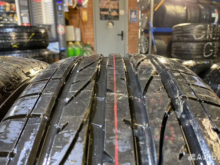 Bridgestone Dueler H/P Sport 235/65 R17 104V