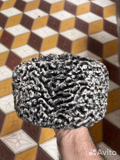 Каракулевые шапки