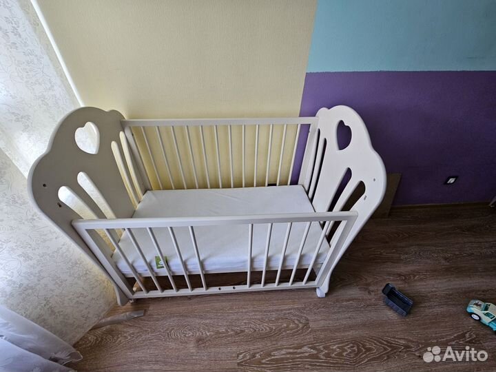 Детская кроватка