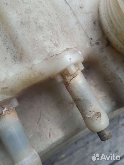 Расширительный бачок Шевроле Эпика