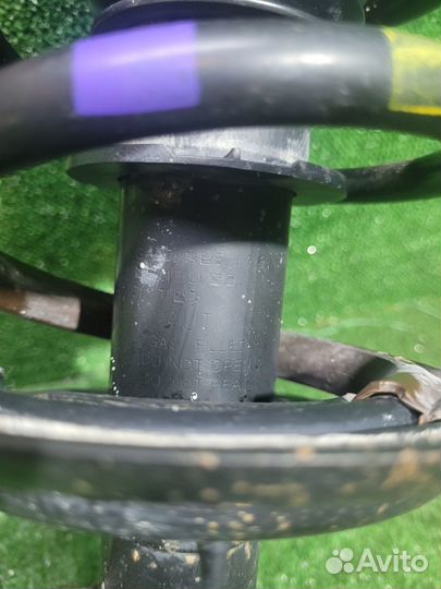 Амортизатор передний левый Kia Rio 3 UB 2011-2017