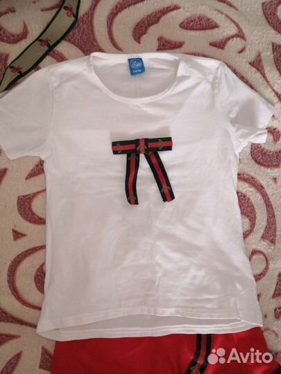 Костюмчик для девочки на 4/5лет