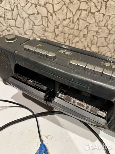 Кассетный магнитофон СССР