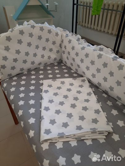 Комплект в детскую кроватку