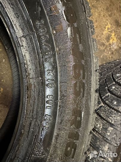 Pirelli Formula Ice 205/65 R16 99T