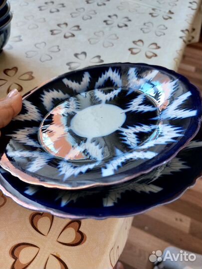 Посуда в восточном стиле блюдо, пиала, тарелки