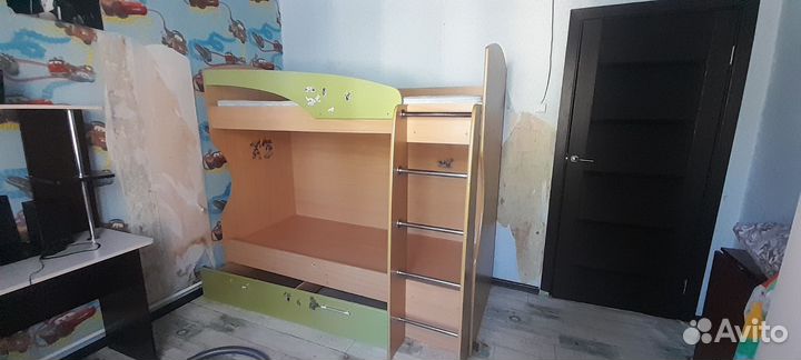 Двухъярусная кровать бу