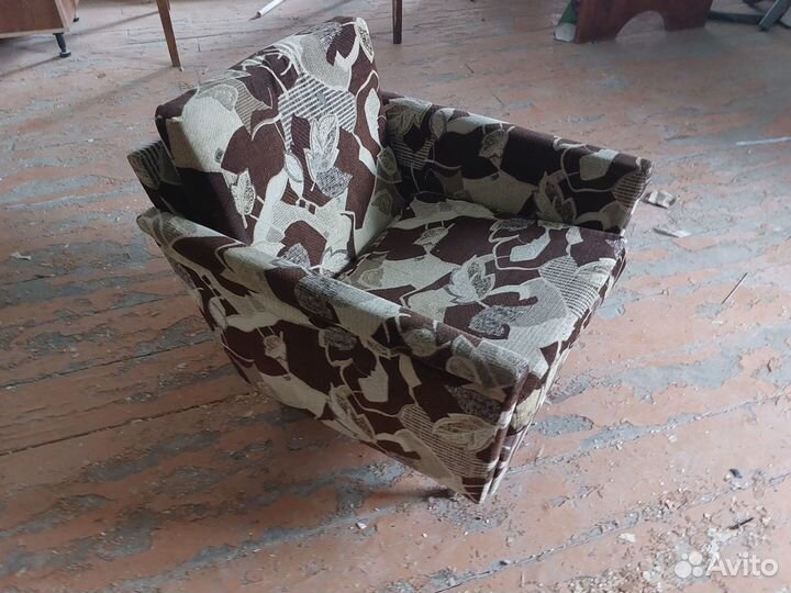 Кресла, стулья