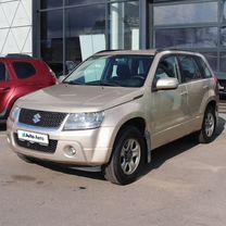 Suzuki Grand Vitara 2.0 MT, 2011, 178 775 км, с пробегом, цена 1 079 000 руб.