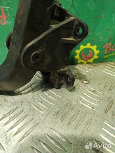 Педаль газа Ford Focus 1 хэтчбек 1.6